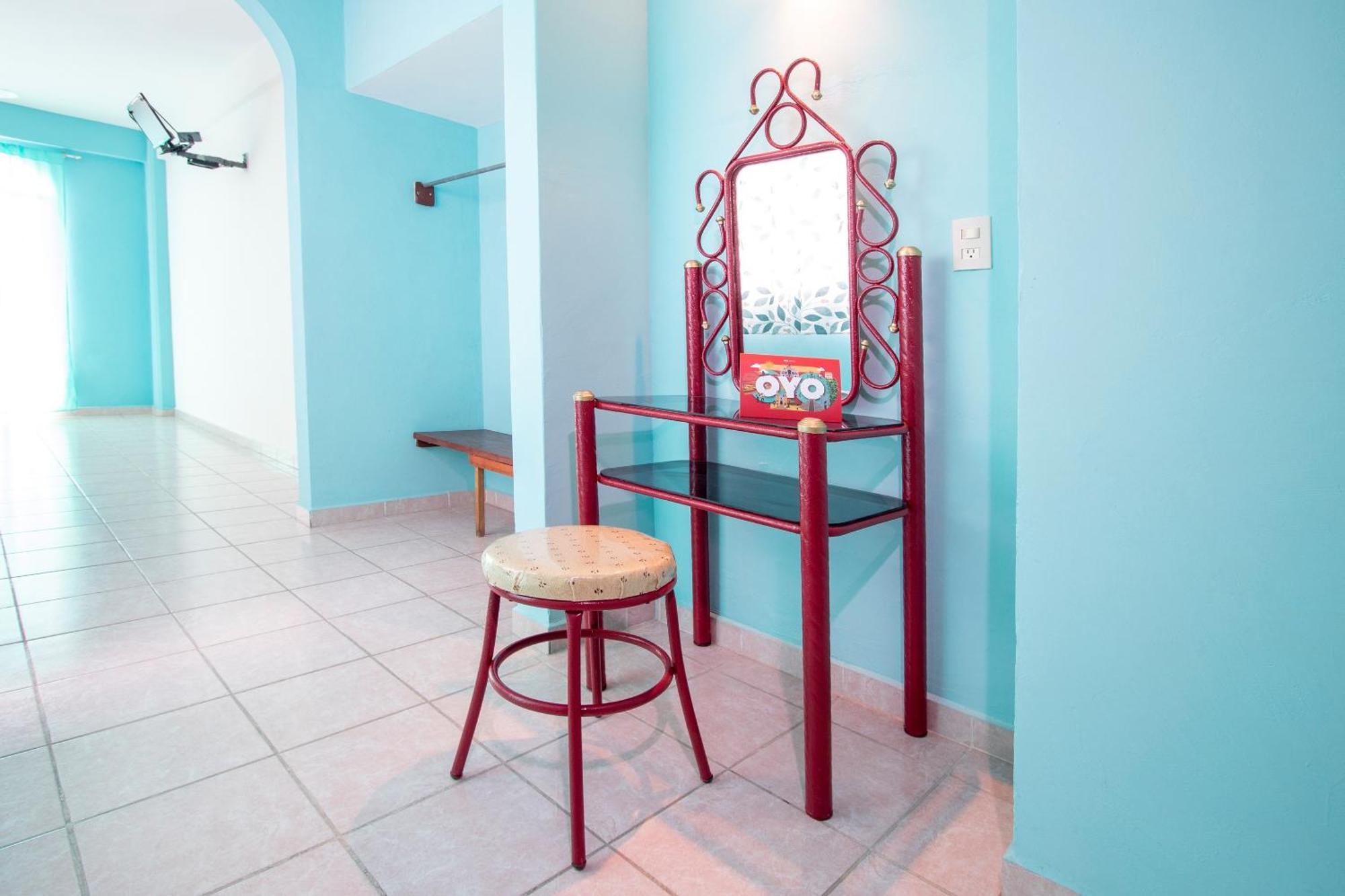 Oyo Hotel Estacion,Jose Cardel,Parque Central Revolucion Екстер'єр фото