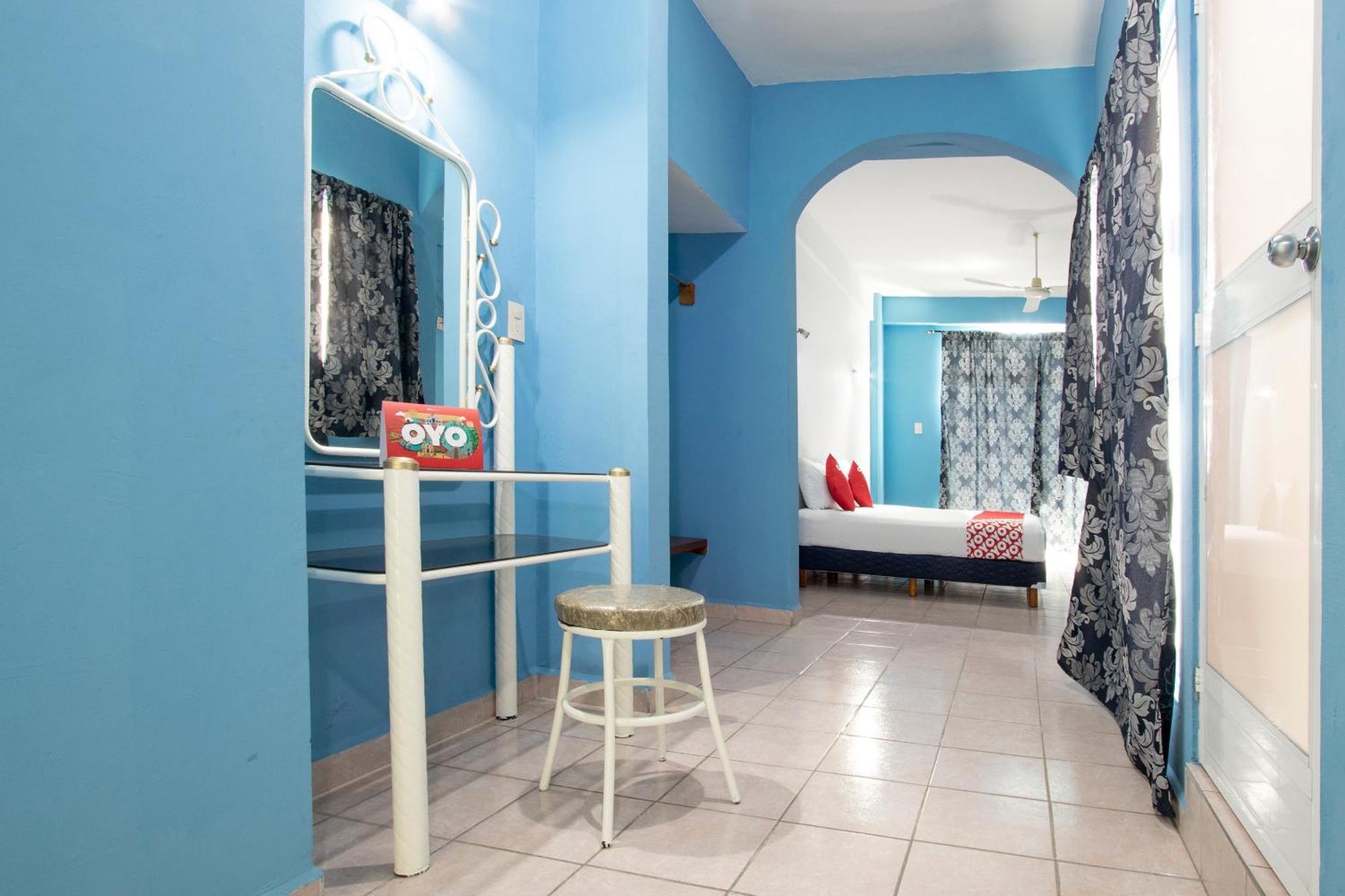 Oyo Hotel Estacion,Jose Cardel,Parque Central Revolucion Екстер'єр фото