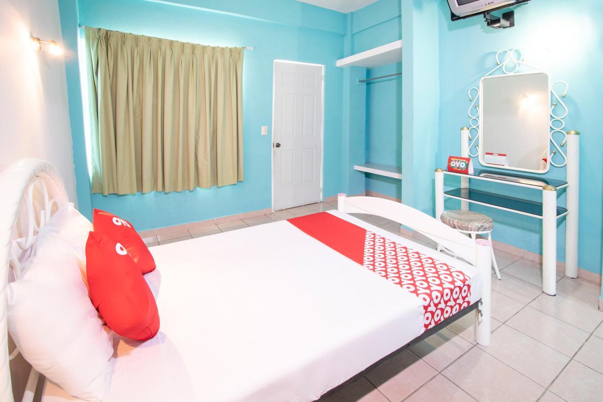 Oyo Hotel Estacion,Jose Cardel,Parque Central Revolucion Екстер'єр фото
