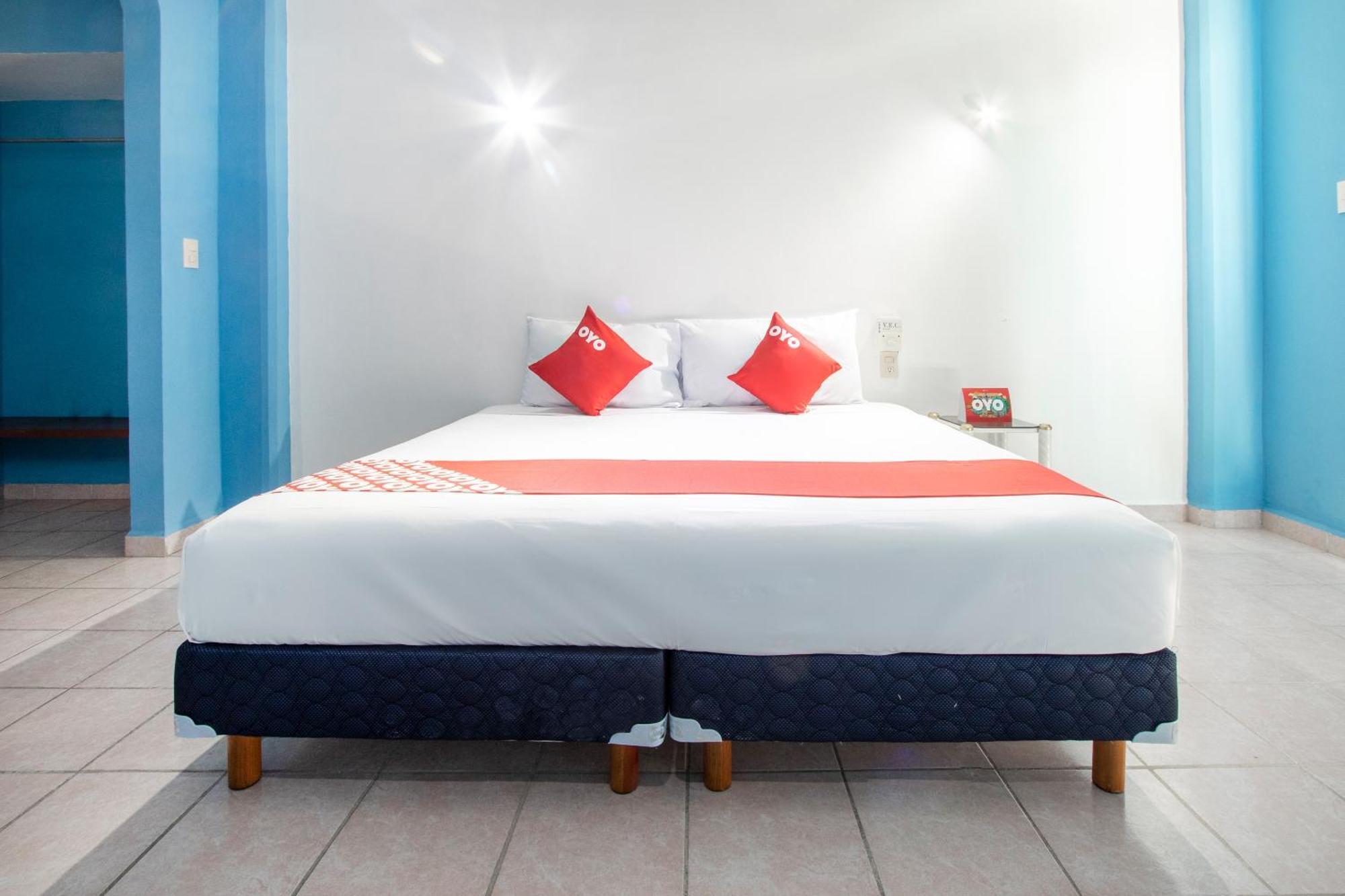 Oyo Hotel Estacion,Jose Cardel,Parque Central Revolucion Екстер'єр фото