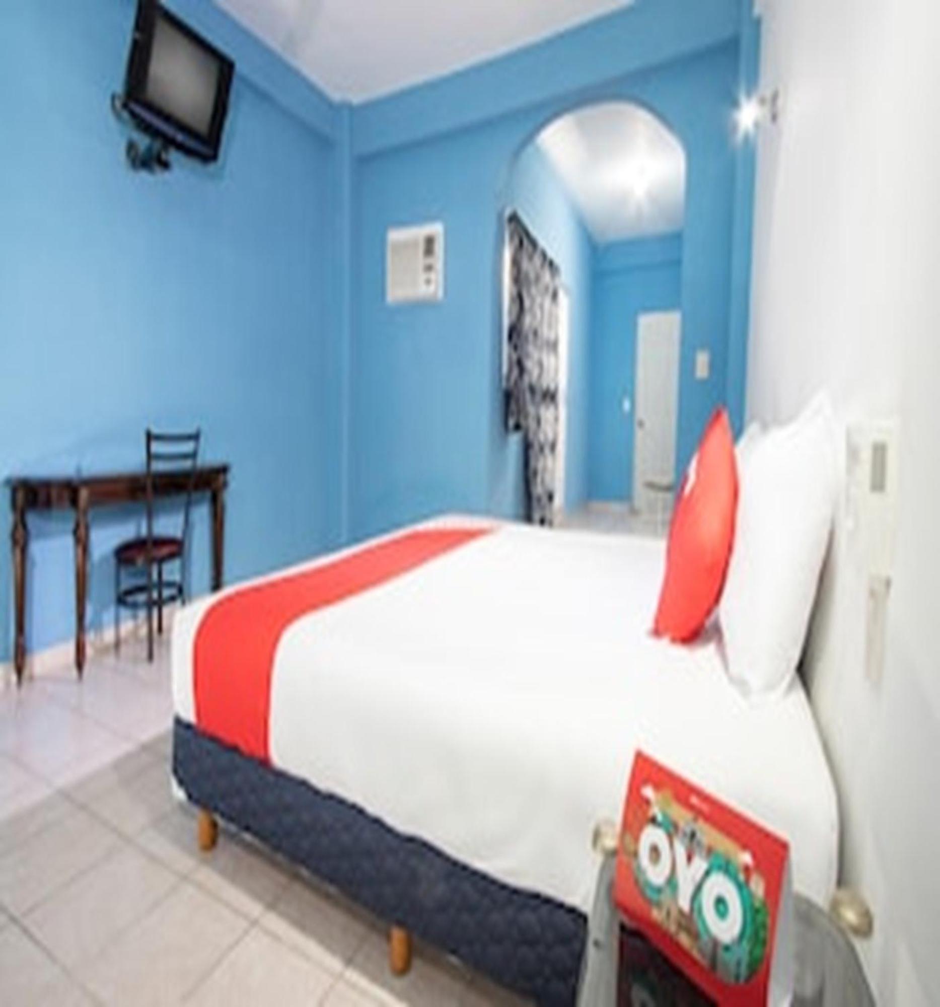 Oyo Hotel Estacion,Jose Cardel,Parque Central Revolucion Екстер'єр фото